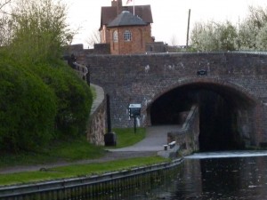 Bratch Bottom Lock